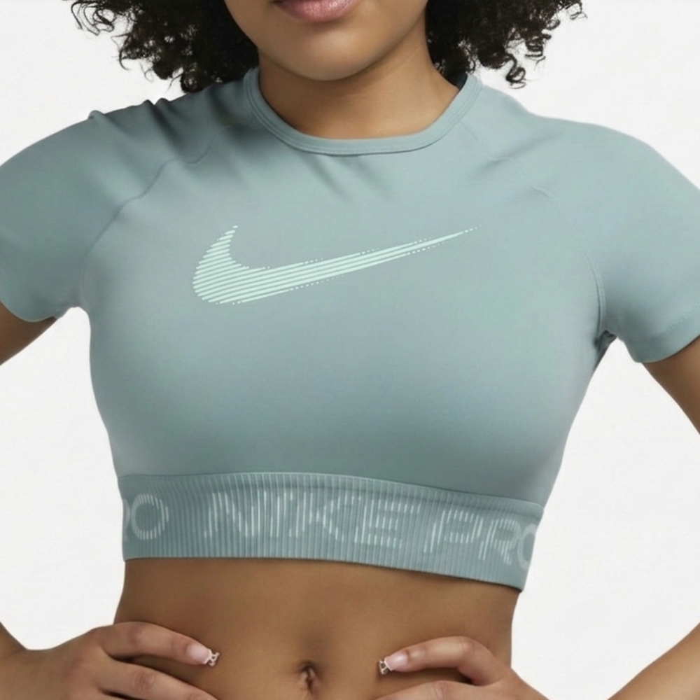 Nike Women's Pro Dri-FIT Short-Sleeve Cropped Top,Teal.